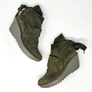 New Women's Fly London Yama Mousse